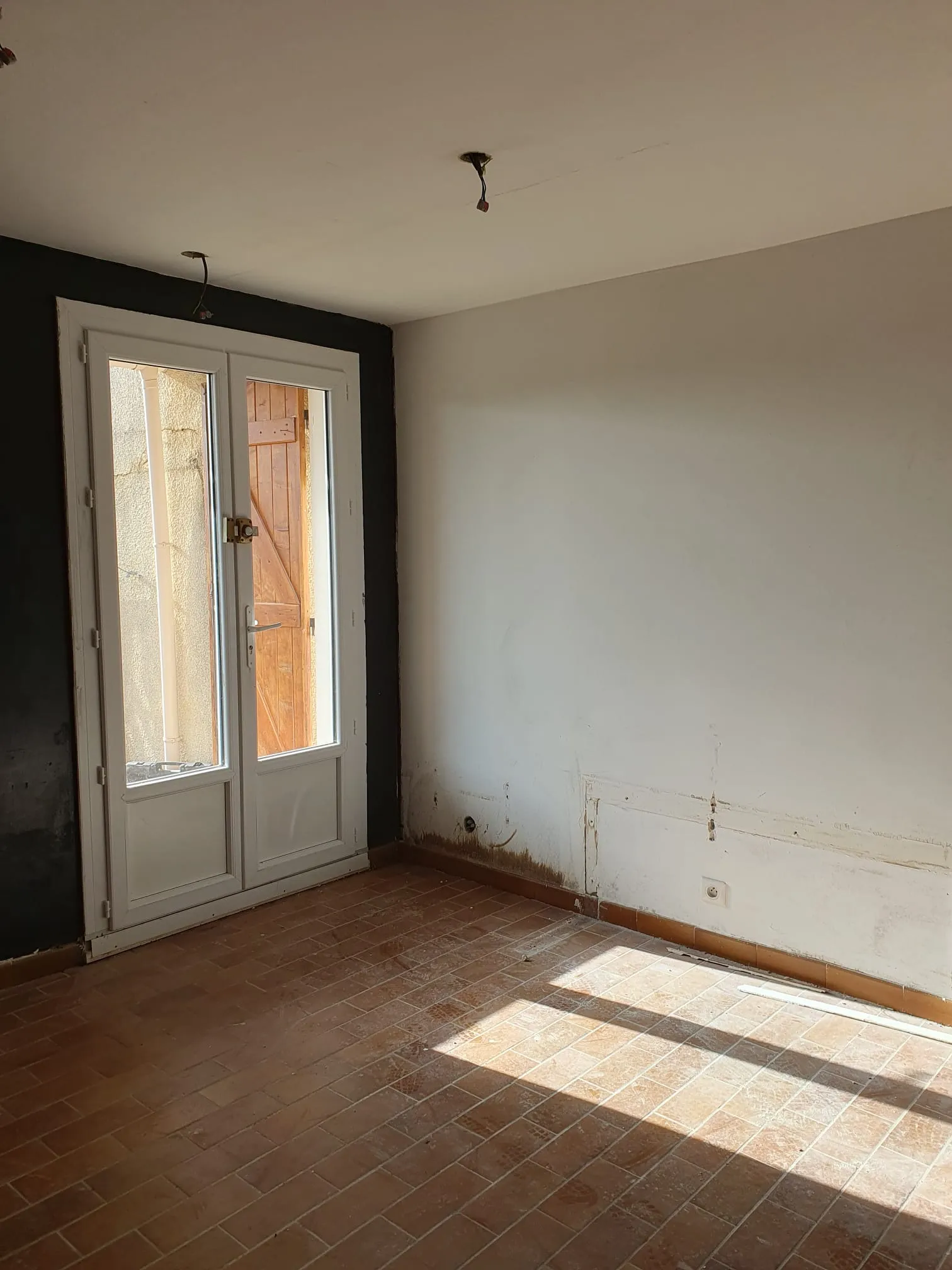 WhatsApp Image 2025-10-14 à 23.03.57_b7a8ca37