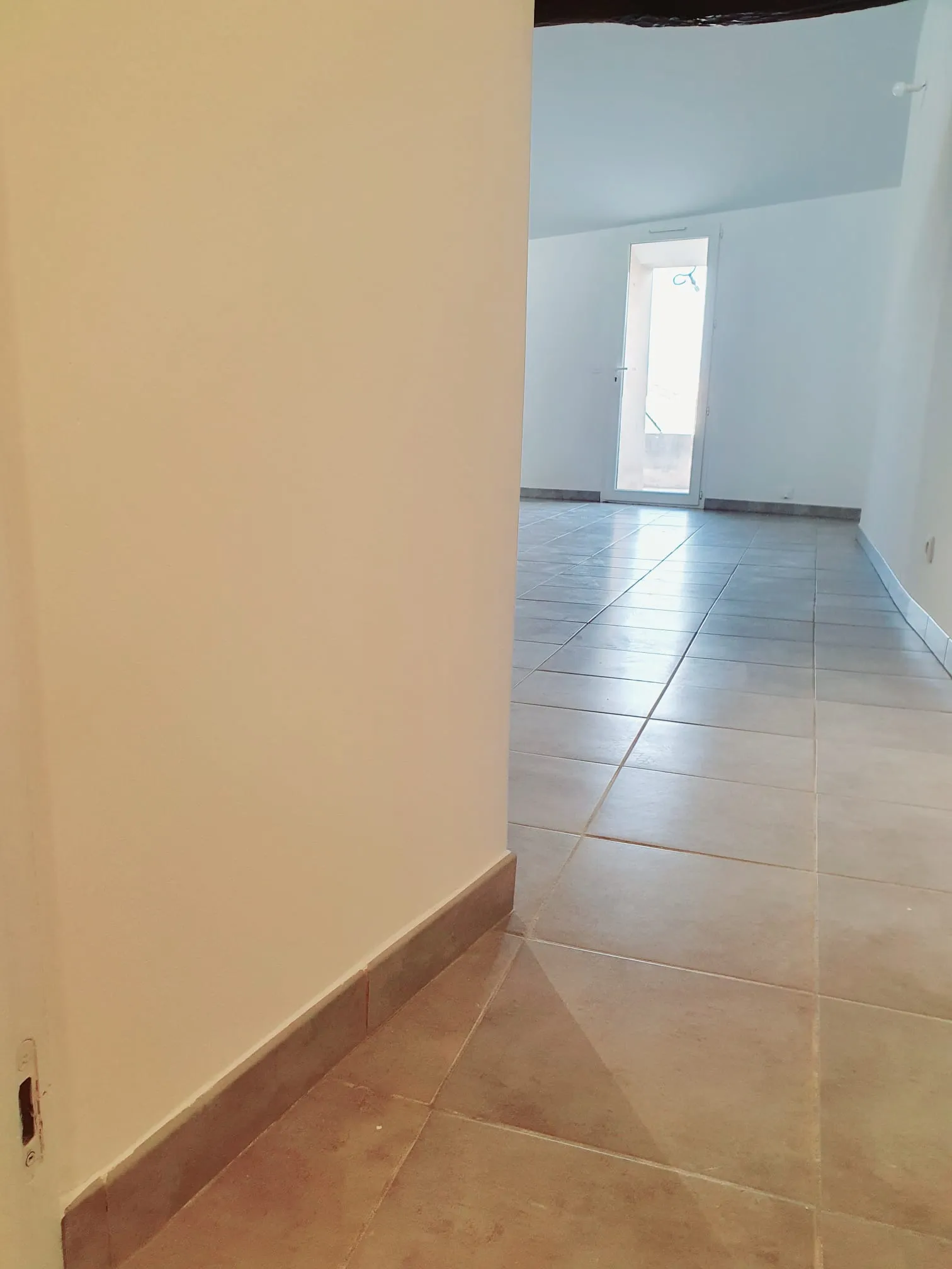 WhatsApp Image 2025-11-09 à 12.07.00_e06add5b